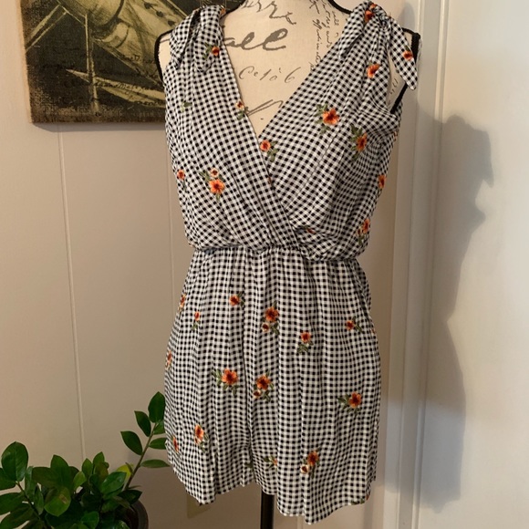 SOLD OUT - Picture 3 of 8